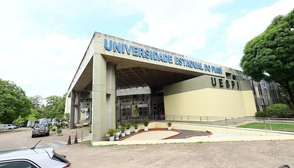 Uespi divulga resultado de concurso para professor efetivo