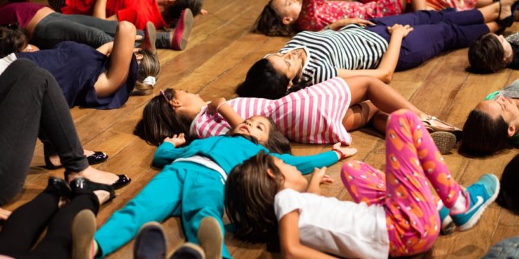 Grupos teatrais ministram oficinas gratuitas em Floriano