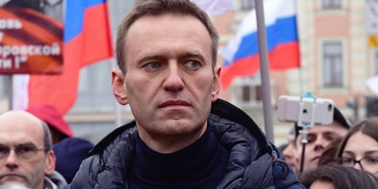 Morre na prisão Alexei Navalny, um dos principais opositores de Putin