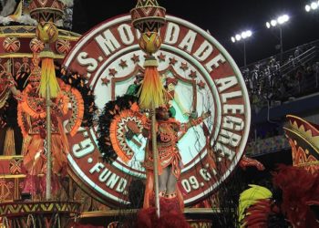 Mocidade Alegre é bicampeã do carnaval de SP