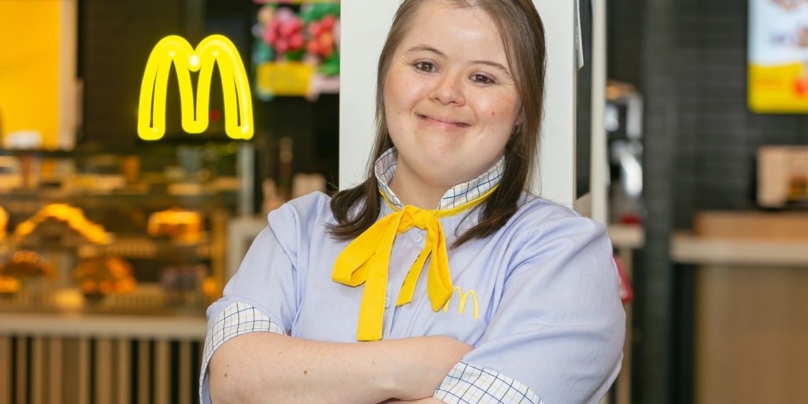 Arcos Dorados é a 2ª melhor empresa para se trabalhar para Pessoas com Deficiência