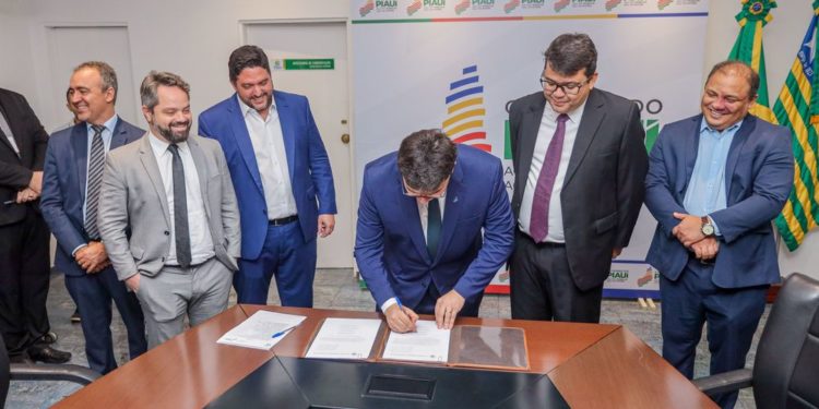 Governador nomeia 17 novos peritos para a Polícia Civil do Piauí