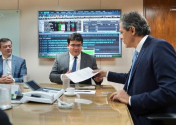 Rafael assina contrato de R$ 2 bilhões em investimentos para o Piauí