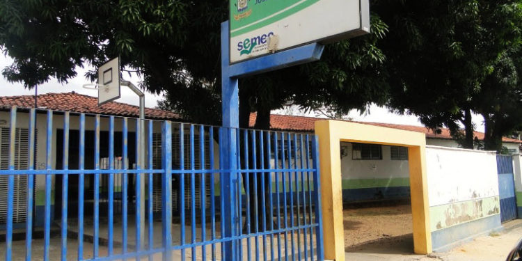 Prefeitura publica decreto que normatiza as escolas de tempo integral da Rede