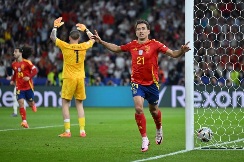 Espanha vence Inglaterra com gol no fim e é tetracampeã da Euro