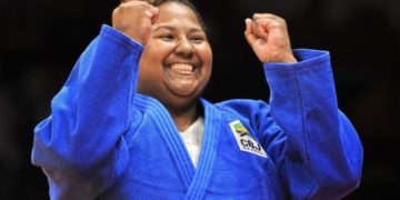Bia Souza destaca importância do judô na forma como enxerga seu corpo: “Sou feliz assim, sou linda”