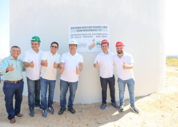 Governador visita adutora que levará água tratada a mais de 12 mil pessoas em Dom Inocêncio