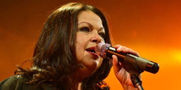 Em novembro, Projeto Seis e Meia Piauí traz turnê da cantora Amelinha em quatro cidades do Piauí