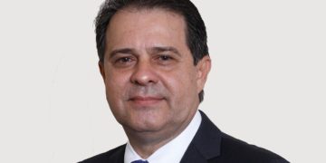 Em primeiro discurso após vitória, Evandro Leitão (PT) faz agradecimento especial às mulheres e diz que ‘o bem venceu o ódio’