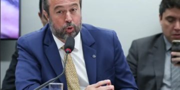 Horário de verão não volta neste ano, decide governo; retorno em 2025 será avaliado