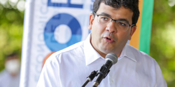 Governador participa de atividades do Dia do Piauí em Parnaíba e Teresina