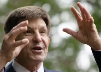 ‘Nostradamus americano’ que previu resultado de 9 das últimas 11 eleições dos EUA explica por que errou ao apontar vitória de Kamala Harris