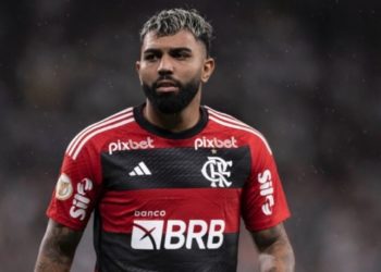 Escalação do Flamengo: Filipe Luís monta trio ofensivo com Gabigol, Plata e Michael