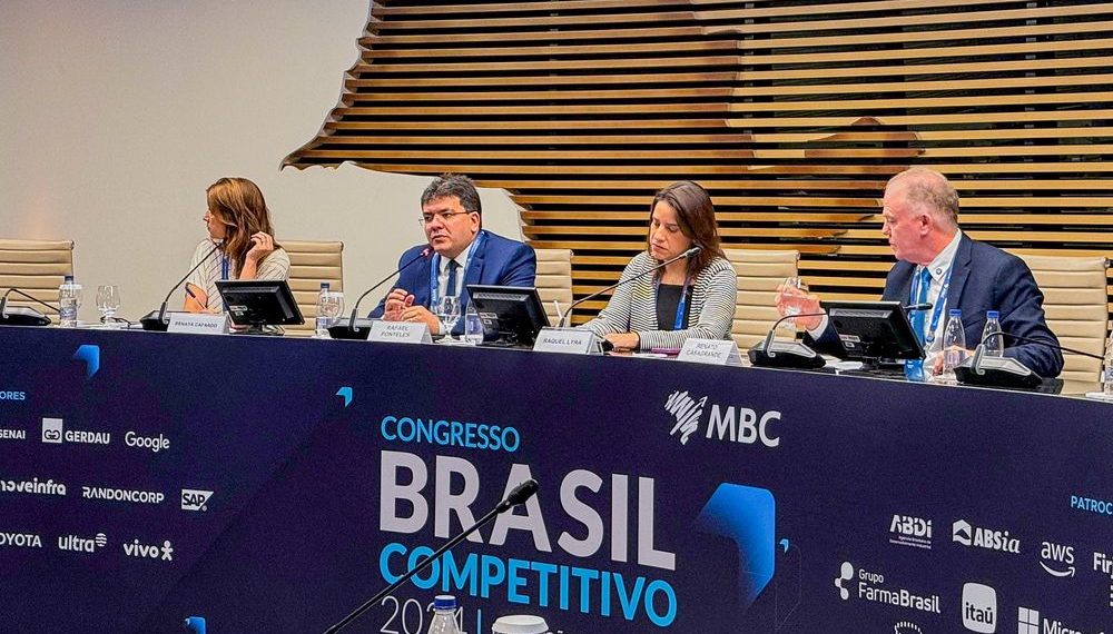 Em Brasília, governador defende a educação em tempo integral como chave para a qualificação profissional no Brasil