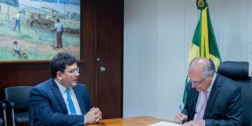 Ministro Alckmin assina autorização para instalação do maior projeto de hidrogênio verde do mundo no Piauí