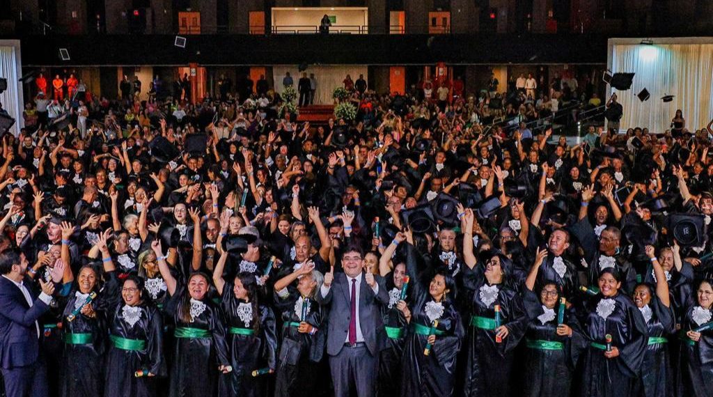 Rafael Fonteles reafirma meta de alfabetizar 100 mil pessoas até 2026