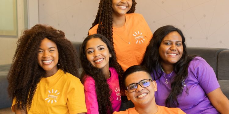 Coletivo Online abre mais de 500 vagas para capacitação gratuita voltada para jovens do Piauí